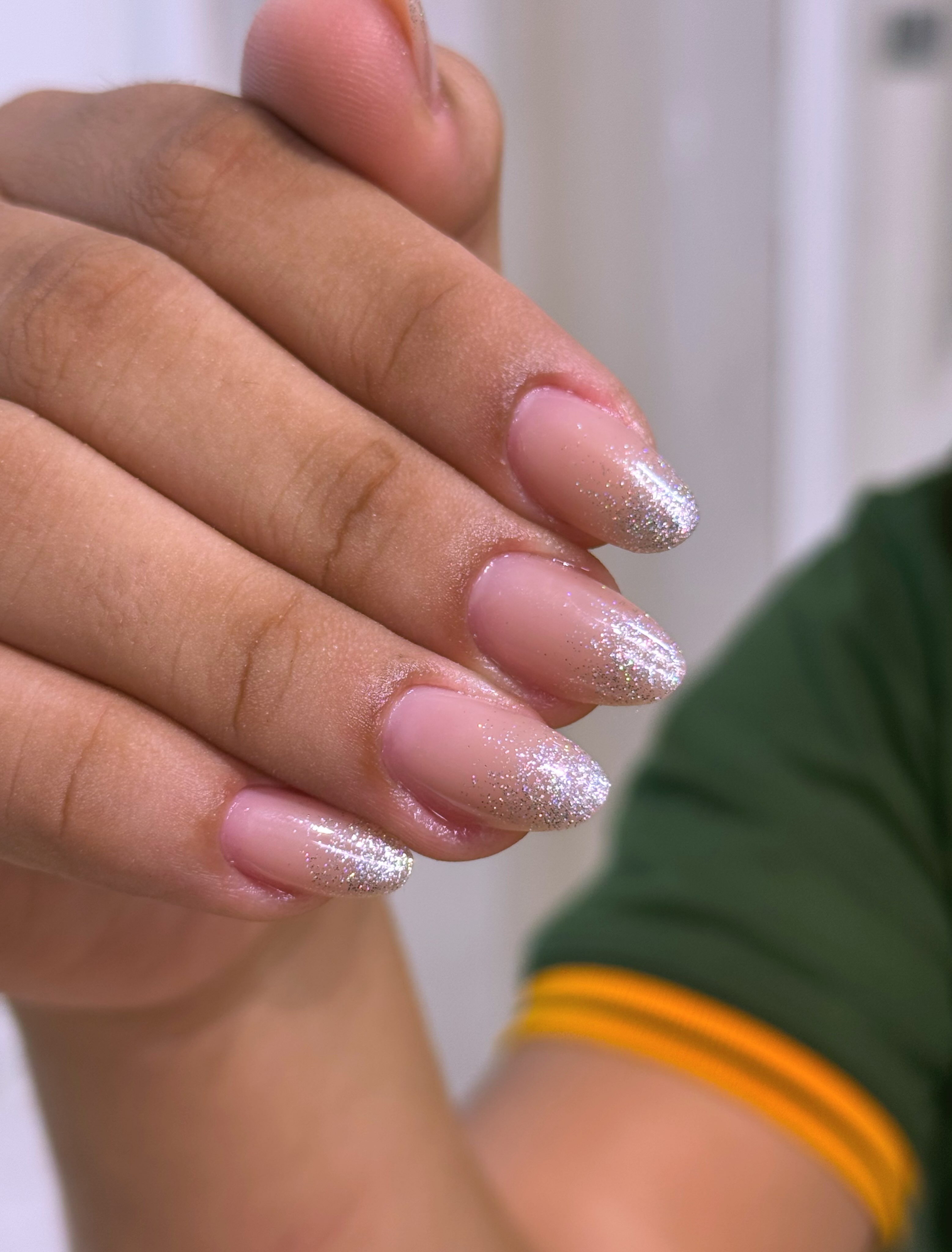 Alongamento em gel com glitter